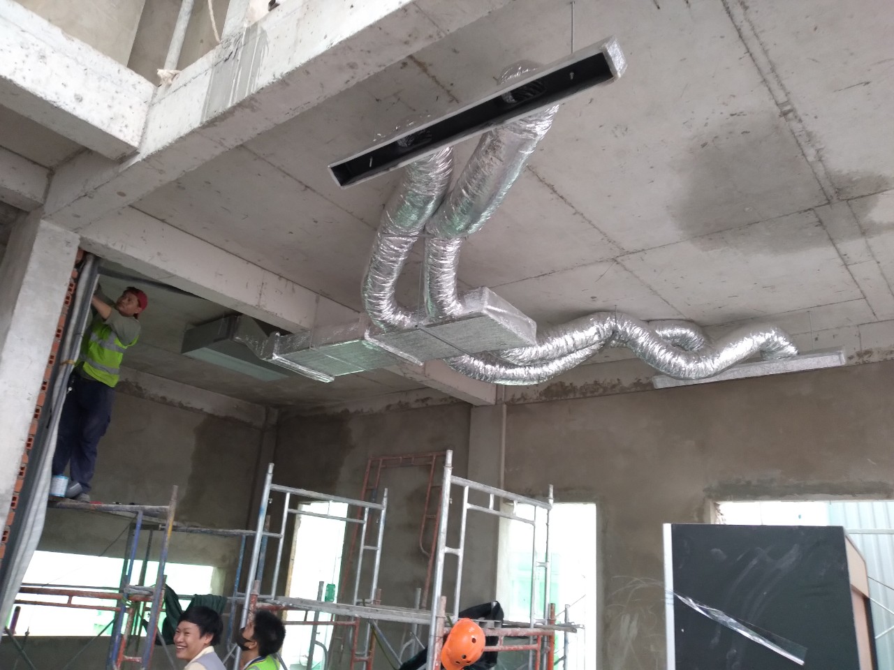 Điều hòa âm trần nối ống gió Daikin là gì?
