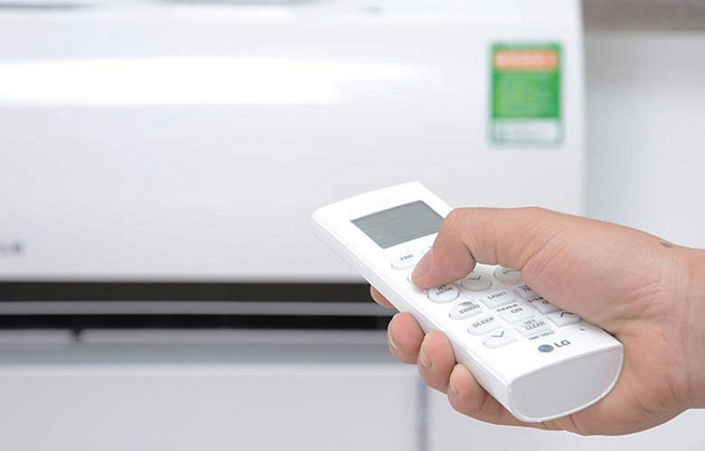 Máy lạnh lúc lạnh lúc không do điều chỉnh sai chế độ